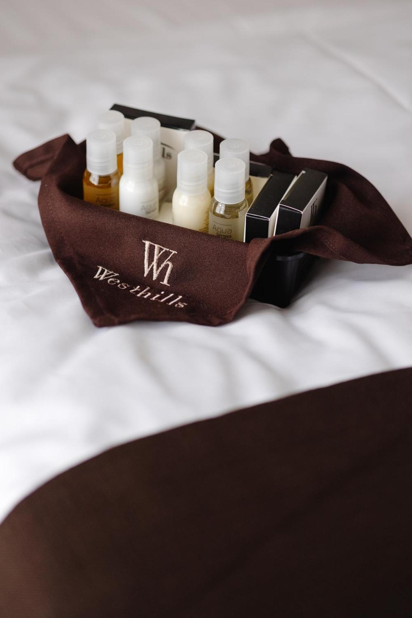 Westhills Cottage Town & Spa バコヴェル エクステリア 写真