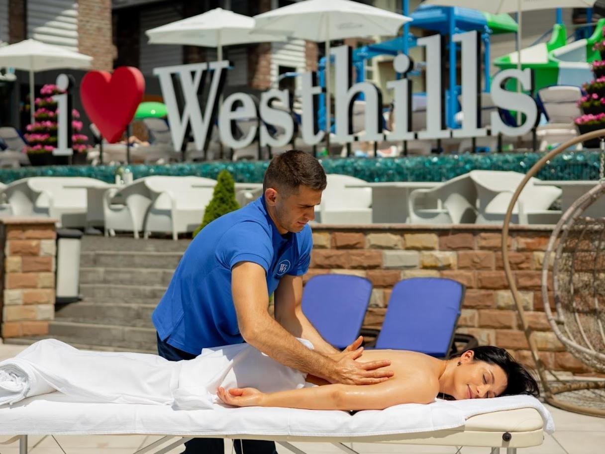 Westhills Cottage Town & Spa バコヴェル エクステリア 写真