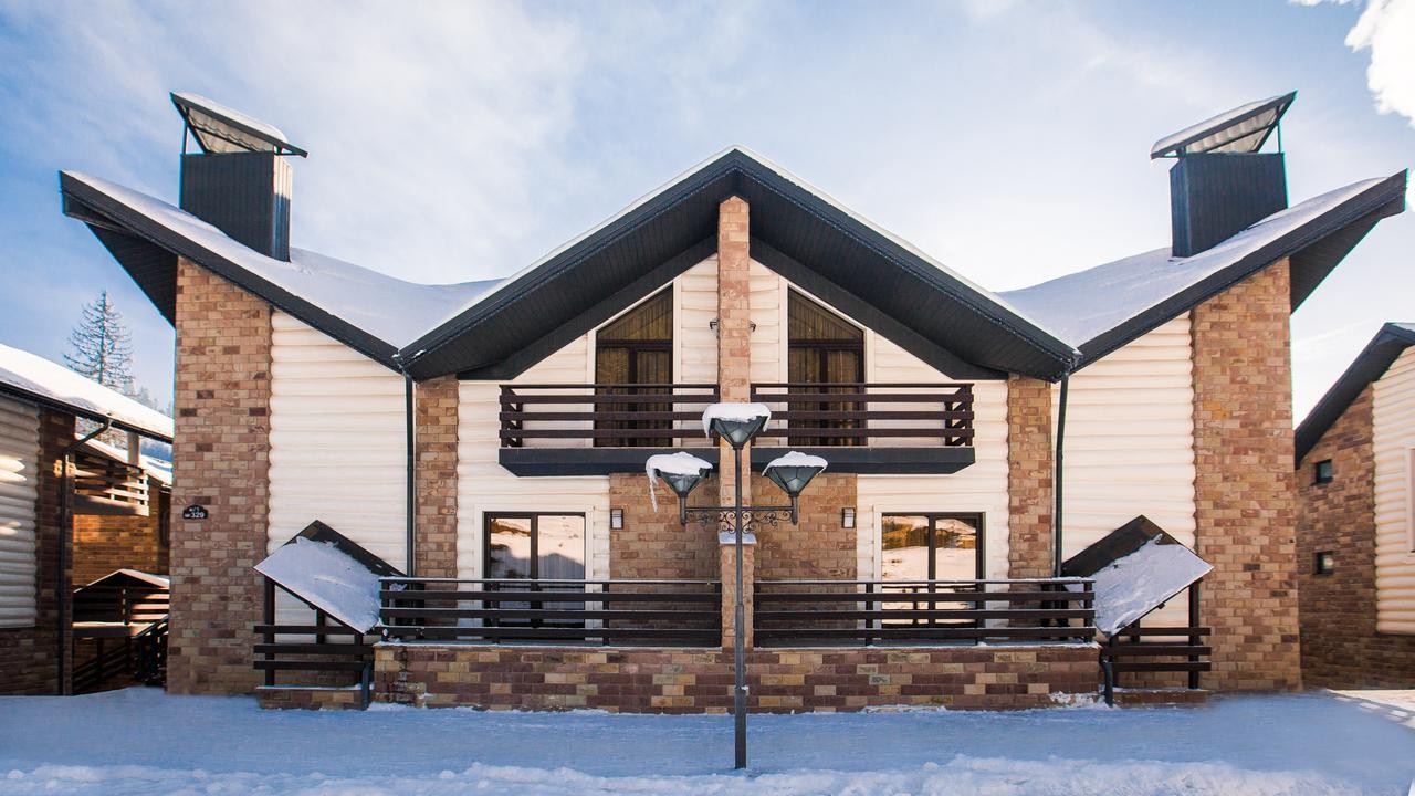 Westhills Cottage Town & Spa バコヴェル エクステリア 写真